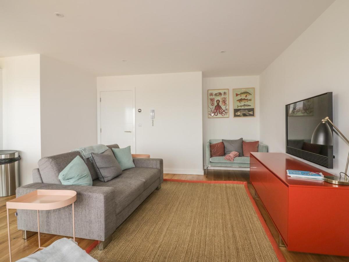Onshore 7 Apartment
